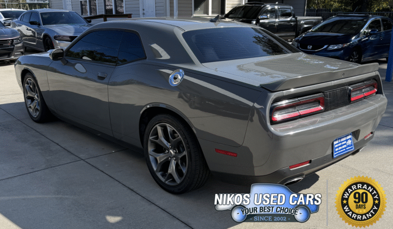 Dodge Challenger SXT Plus, Military Grey, 2017 full