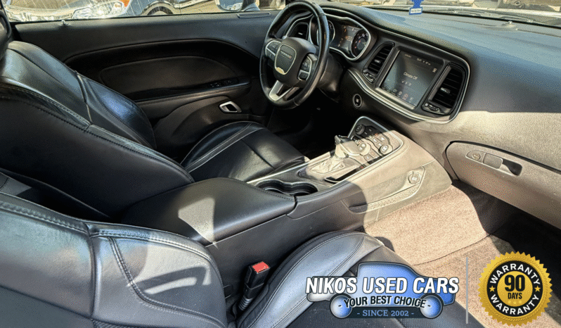 Dodge Challenger SXT Plus, Military Grey, 2017 full