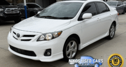 Toyota Corolla, Super White, 2011